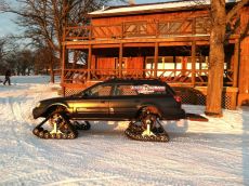 SUBARU-outback-snow-tracks.jpg