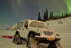 Jeep-Northern-Lights-Dominator-Tracks.jpg